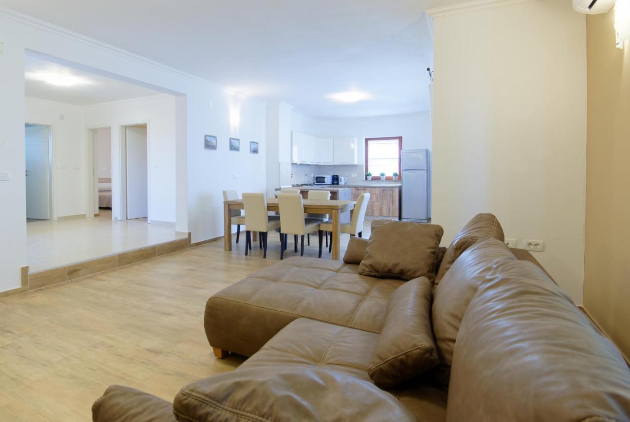 Apartments Belvedere By Rent Istria Plovanija Екстериор снимка