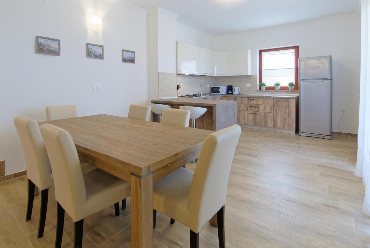Apartments Belvedere By Rent Istria Plovanija Екстериор снимка