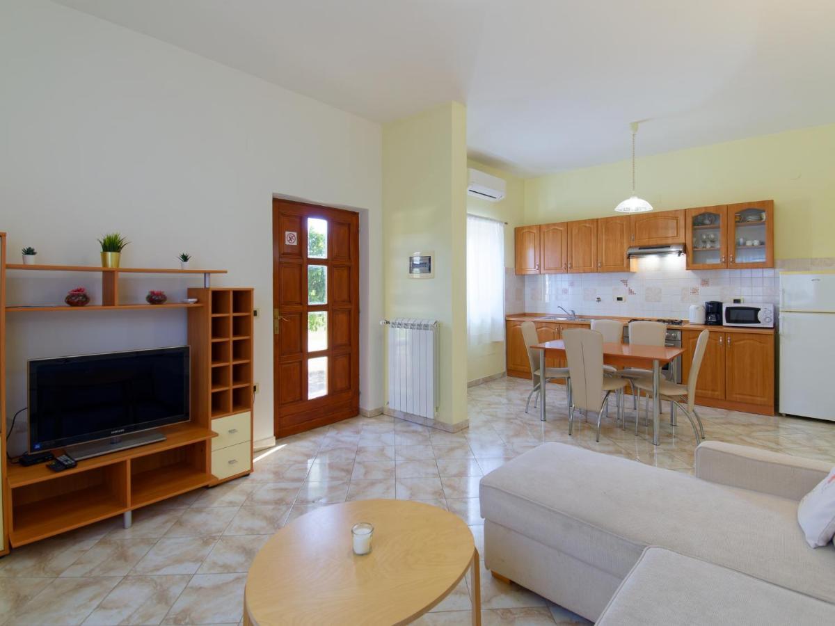 Apartments Belvedere By Rent Istria Plovanija Екстериор снимка