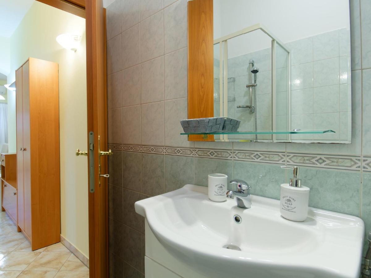 Apartments Belvedere By Rent Istria Plovanija Екстериор снимка